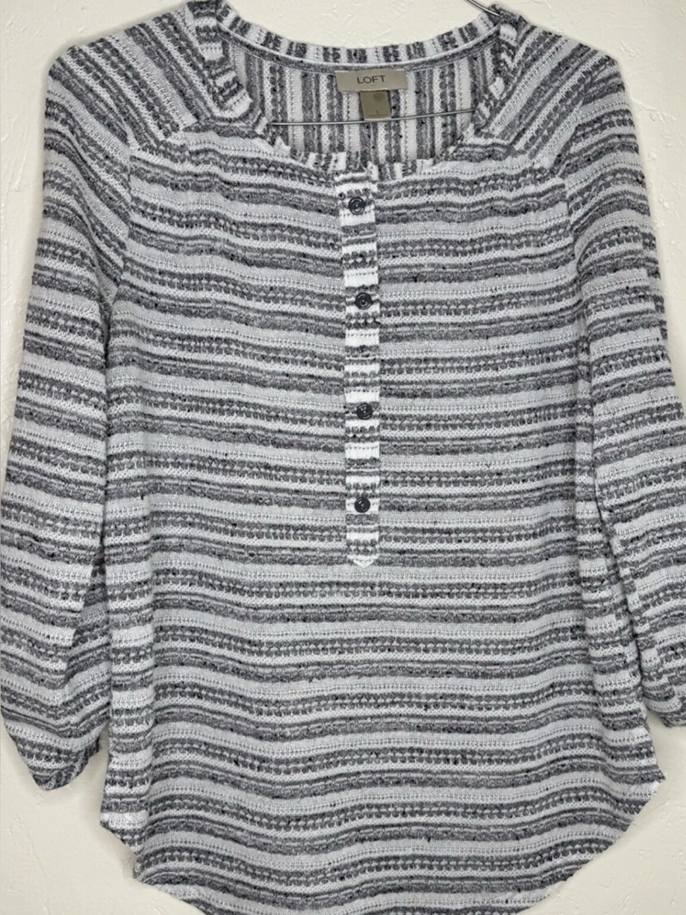 LOFT Ann Taylor Striped Henley Blouse Top Large Gray White Roll Tab 3/4 Sleeve